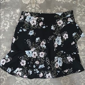 NEVER WORN Floral skirt FINAL SALE CLOSING CLOSET